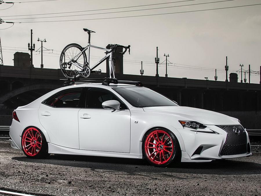  Lexus IS250 AWD by Gordon Ting 2013 года  (фото 2 из 3)